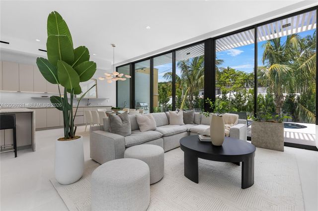 4504 Sheridan Ave, Miami Beach, FL 33140