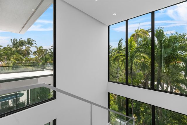 4504 Sheridan Ave, Miami Beach, FL 33140