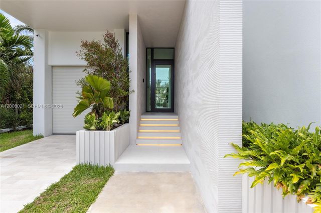 4504 Sheridan Ave, Miami Beach, FL 33140