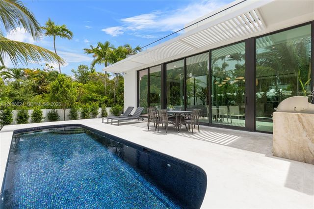 4504 Sheridan Ave, Miami Beach, FL 33140