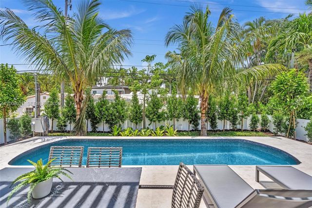 4504 Sheridan Ave, Miami Beach, FL 33140