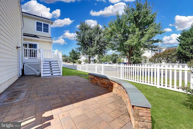 25186 JUSTICE DR, Chantilly, VA 20152