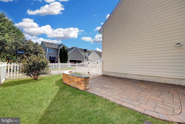 25186 JUSTICE DR, Chantilly, VA 20152