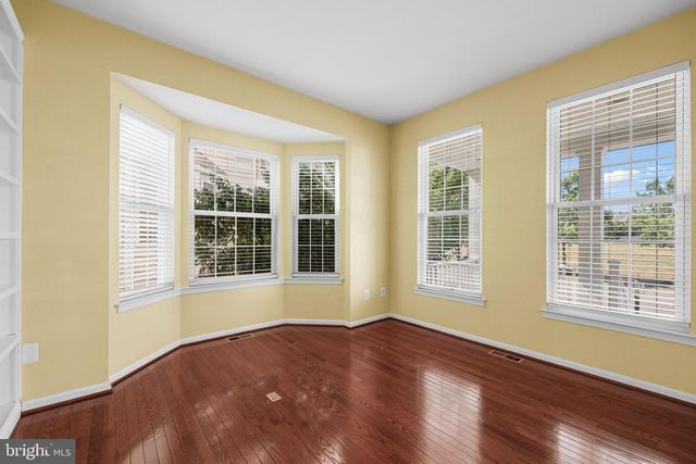 25186 JUSTICE DR, Chantilly, VA 20152