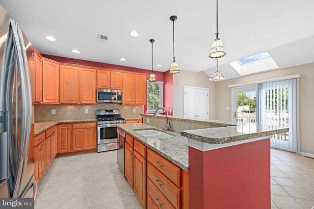 25186 JUSTICE DR, Chantilly, VA 20152