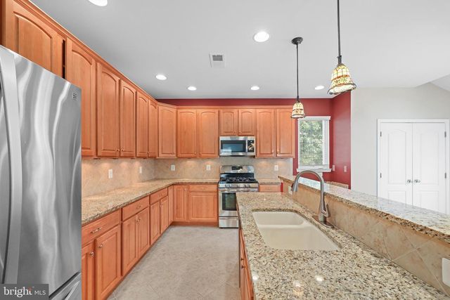 25186 JUSTICE DR, Chantilly, VA 20152