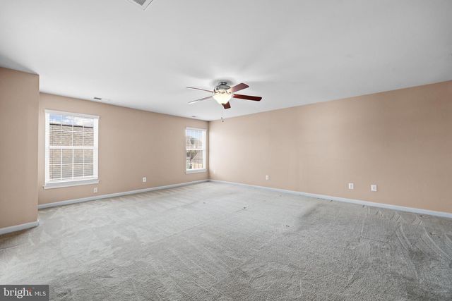25186 JUSTICE DR, Chantilly, VA 20152