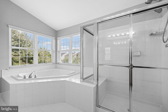 25186 JUSTICE DR, Chantilly, VA 20152