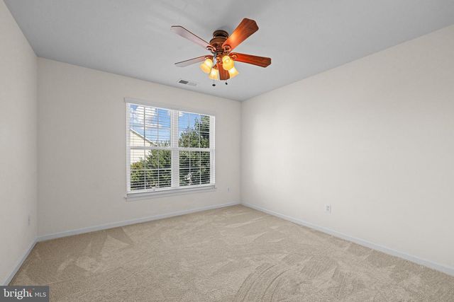 25186 JUSTICE DR, Chantilly, VA 20152