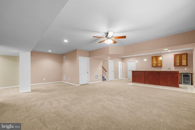 25186 JUSTICE DR, Chantilly, VA 20152