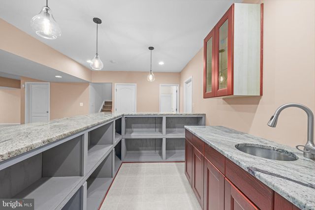 25186 JUSTICE DR, Chantilly, VA 20152