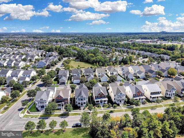 25186 JUSTICE DR, Chantilly, VA 20152