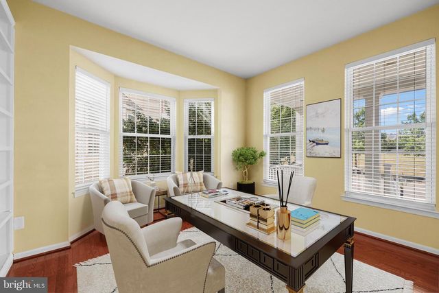 25186 JUSTICE DR, Chantilly, VA 20152