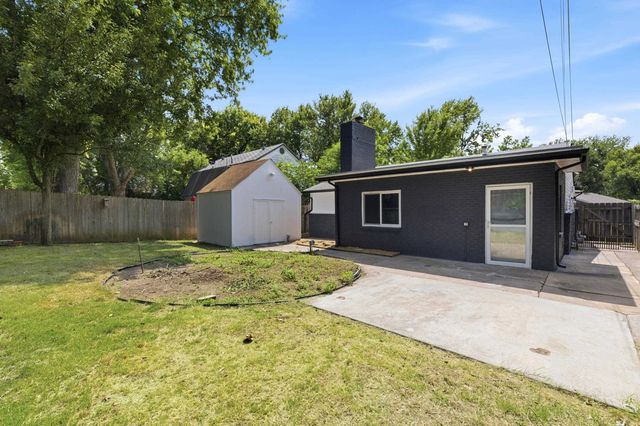 2308 S Belmont Ave, Wichita, KS 67218