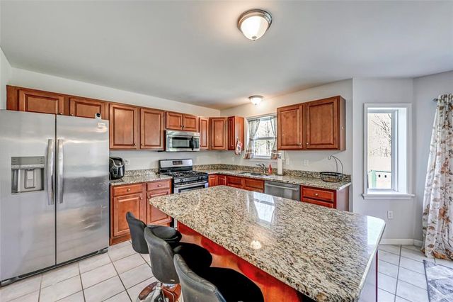 306 Valley View Drive, Chestnuthill Twp, PA 18210