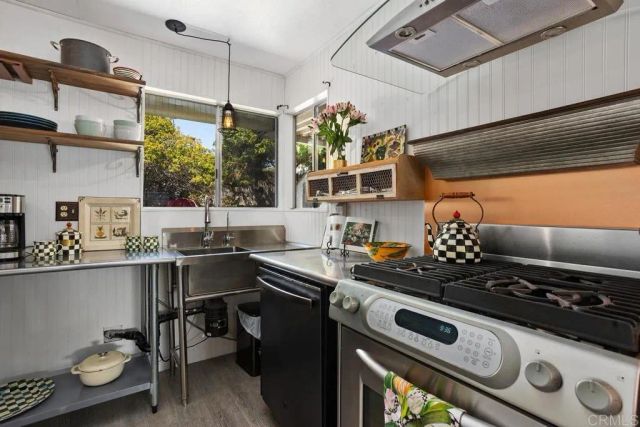 1529 Temple Heights Drive, Oceanside, CA 92056