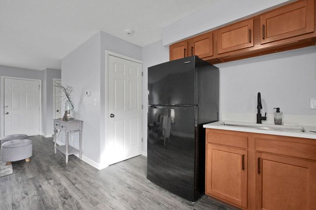 5720 Beechcroft Road, B, Columbus, OH 43229