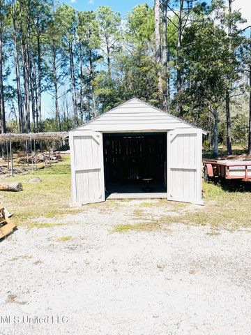 7216 W Larkin Place, Biloxi, MS 39532