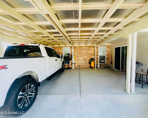7216 W Larkin Place, Biloxi, MS 39532
