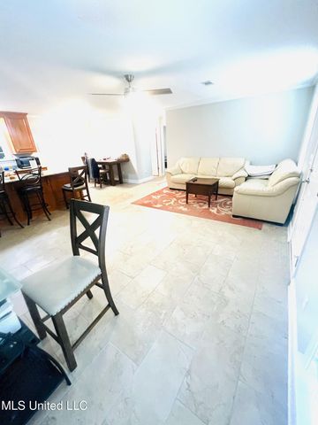7216 W Larkin Place, Biloxi, MS 39532