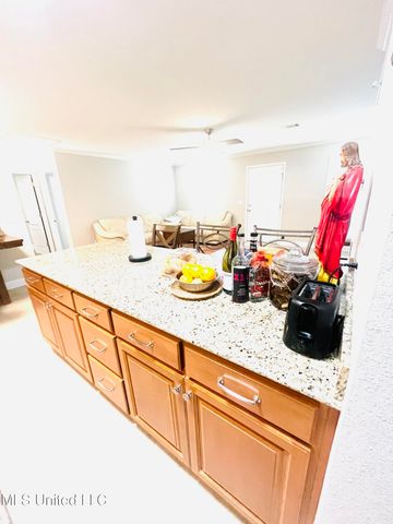 7216 W Larkin Place, Biloxi, MS 39532