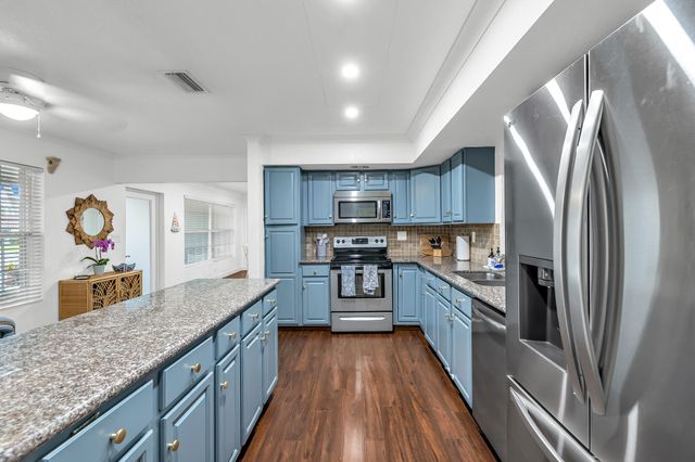 2010 NE 32nd Street, Lighthouse Point, FL 33064