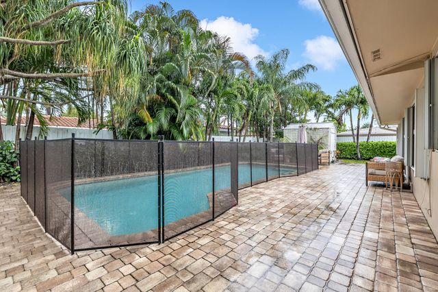 2010 NE 32nd Street, Lighthouse Point, FL 33064