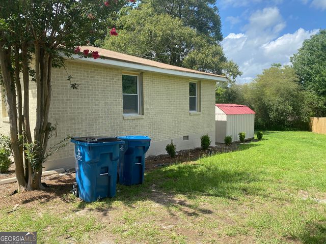 914 Ozora Road, Loganville, GA 30052