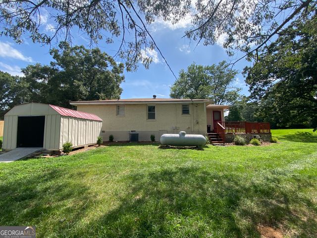 914 Ozora Road, Loganville, GA 30052