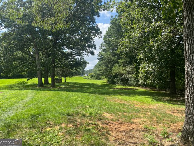 914 Ozora Road, Loganville, GA 30052