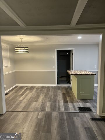 914 Ozora Road, Loganville, GA 30052