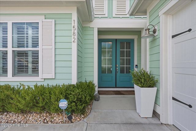 1582 Harbour Place Drive, Calabash, NC 28467
