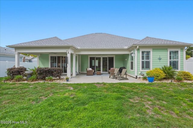 1582 Harbour Place Drive, Calabash, NC 28467