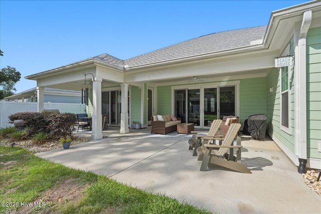 1582 Harbour Place Drive, Calabash, NC 28467
