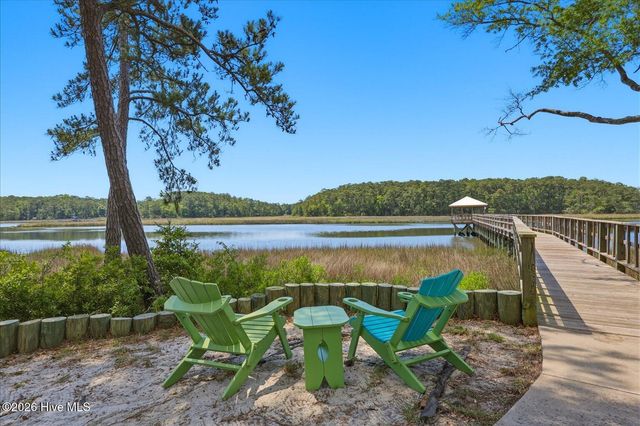 1582 Harbour Place Drive, Calabash, NC 28467