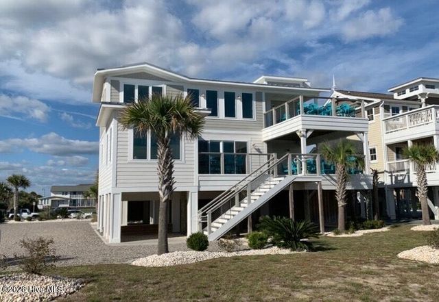 1582 Harbour Place Drive, Calabash, NC 28467