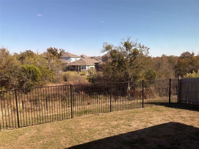129 Tall Grass DR, Georgetown, TX 78628