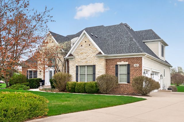 910 Freedom Circle, Sycamore, IL 60178