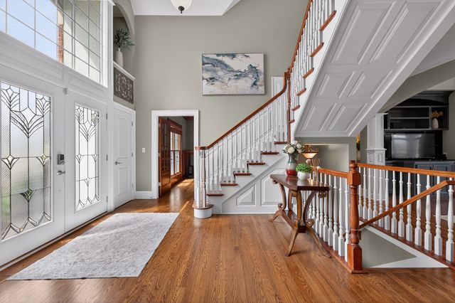 910 Freedom Circle, Sycamore, IL 60178