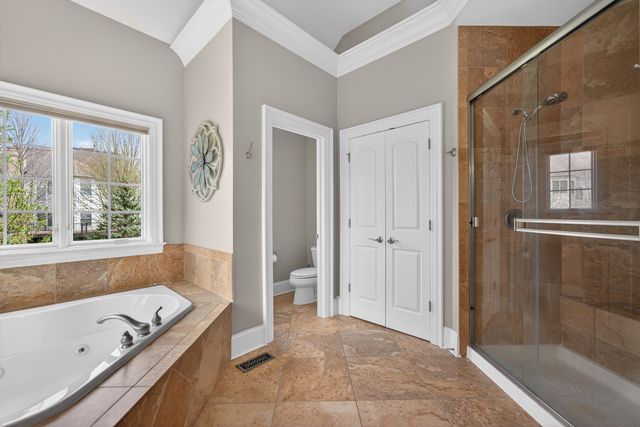 910 Freedom Circle, Sycamore, IL 60178