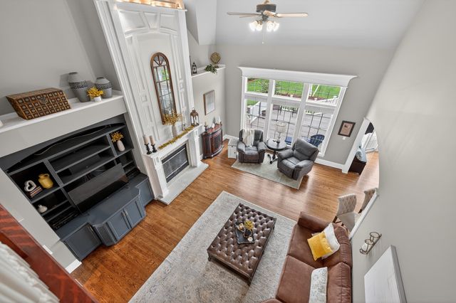 910 Freedom Circle, Sycamore, IL 60178