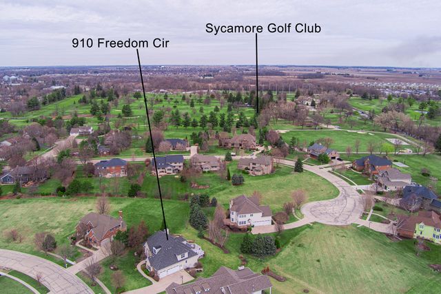 910 Freedom Circle, Sycamore, IL 60178