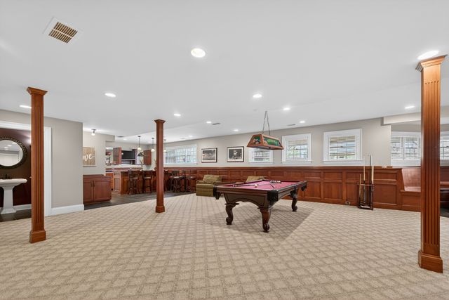 910 Freedom Circle, Sycamore, IL 60178