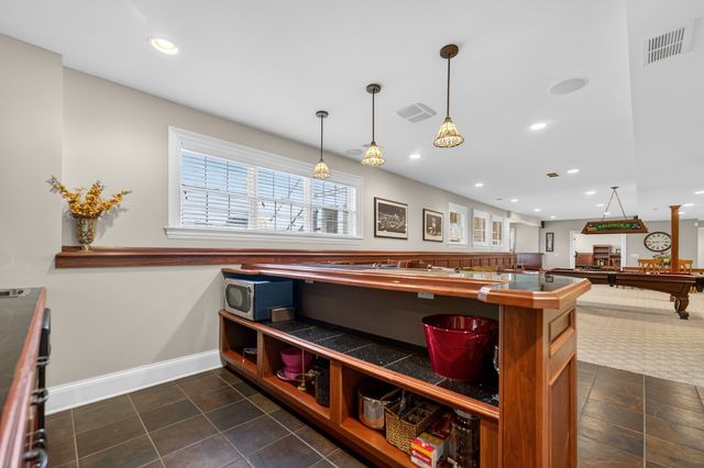 910 Freedom Circle, Sycamore, IL 60178