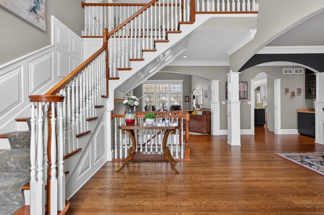 910 Freedom Circle, Sycamore, IL 60178