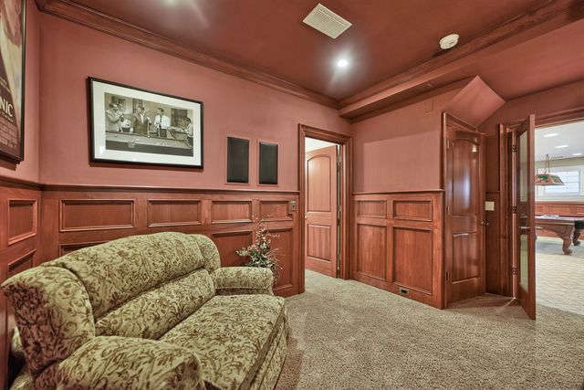 910 Freedom Circle, Sycamore, IL 60178