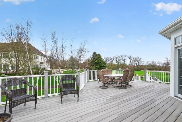 910 Freedom Circle, Sycamore, IL 60178