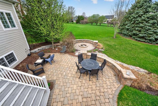 910 Freedom Circle, Sycamore, IL 60178