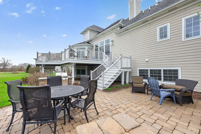 910 Freedom Circle, Sycamore, IL 60178