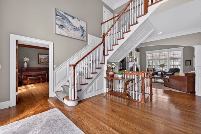 910 Freedom Circle, Sycamore, IL 60178